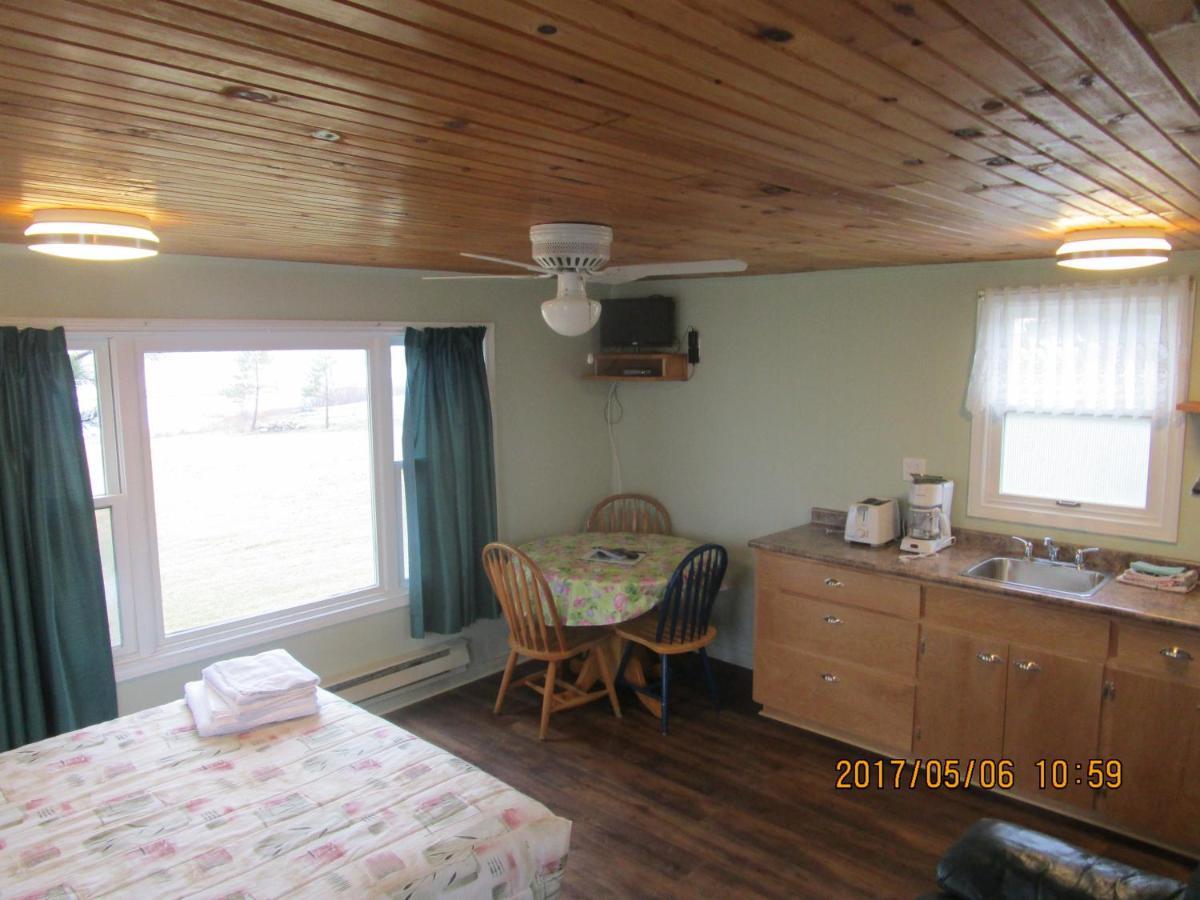 Sea'Scape Cottages Bayfield ภายนอก รูปภาพ