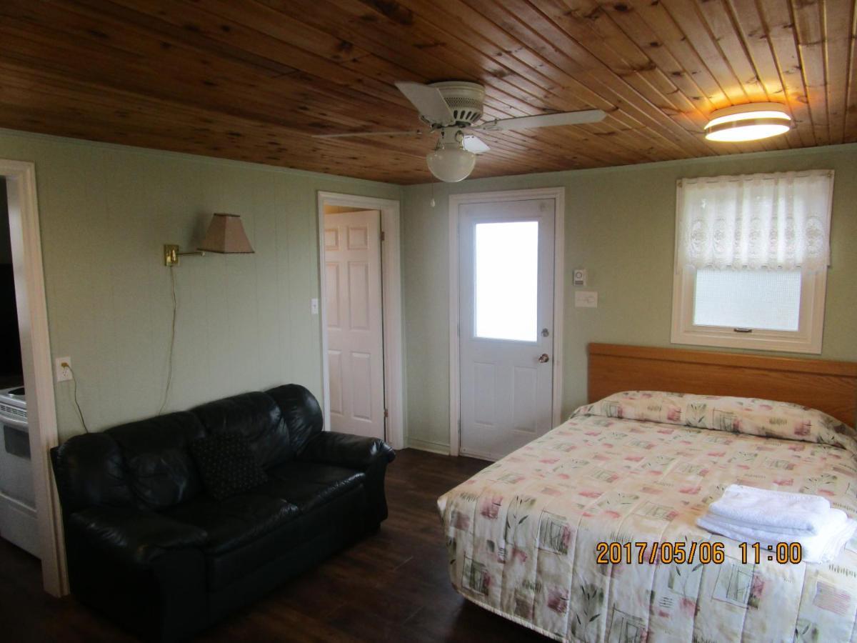 Sea'Scape Cottages Bayfield ภายนอก รูปภาพ