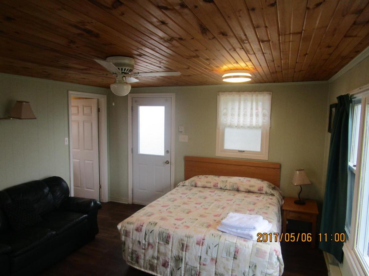 Sea'Scape Cottages Bayfield ภายนอก รูปภาพ