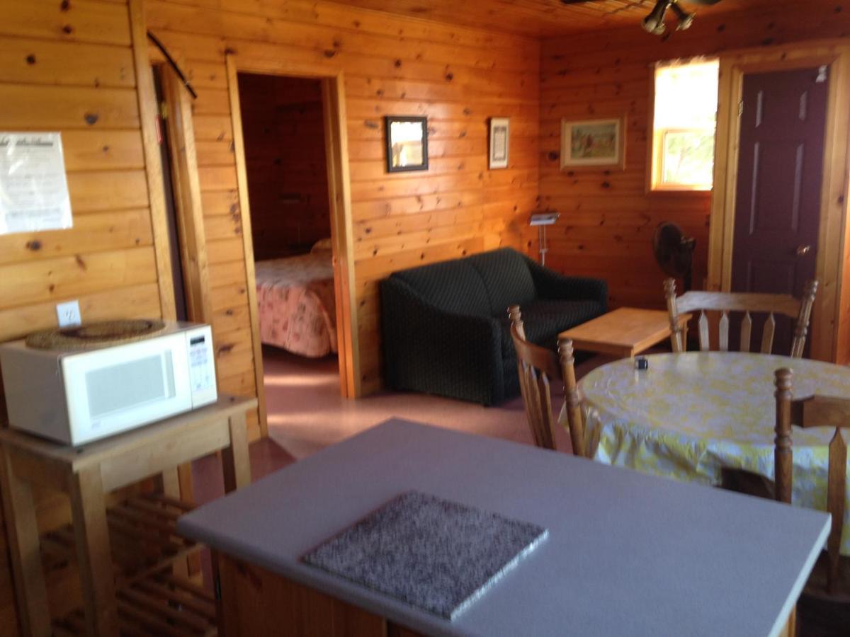 Sea'Scape Cottages Bayfield ภายนอก รูปภาพ