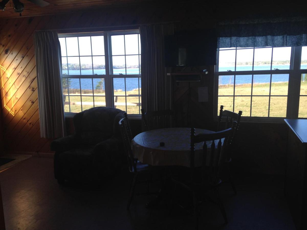 Sea'Scape Cottages Bayfield ภายนอก รูปภาพ